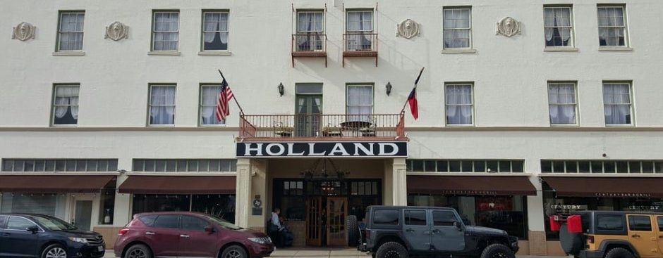 The Holland Hotel